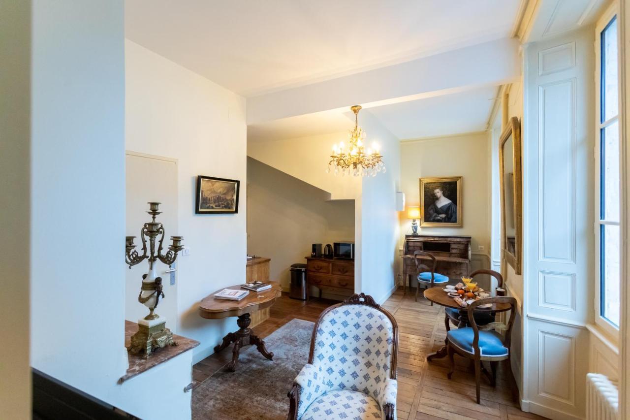 L' Hotel De Panette, Entree Renaissance Cathedrale ブールジュ エクステリア 写真