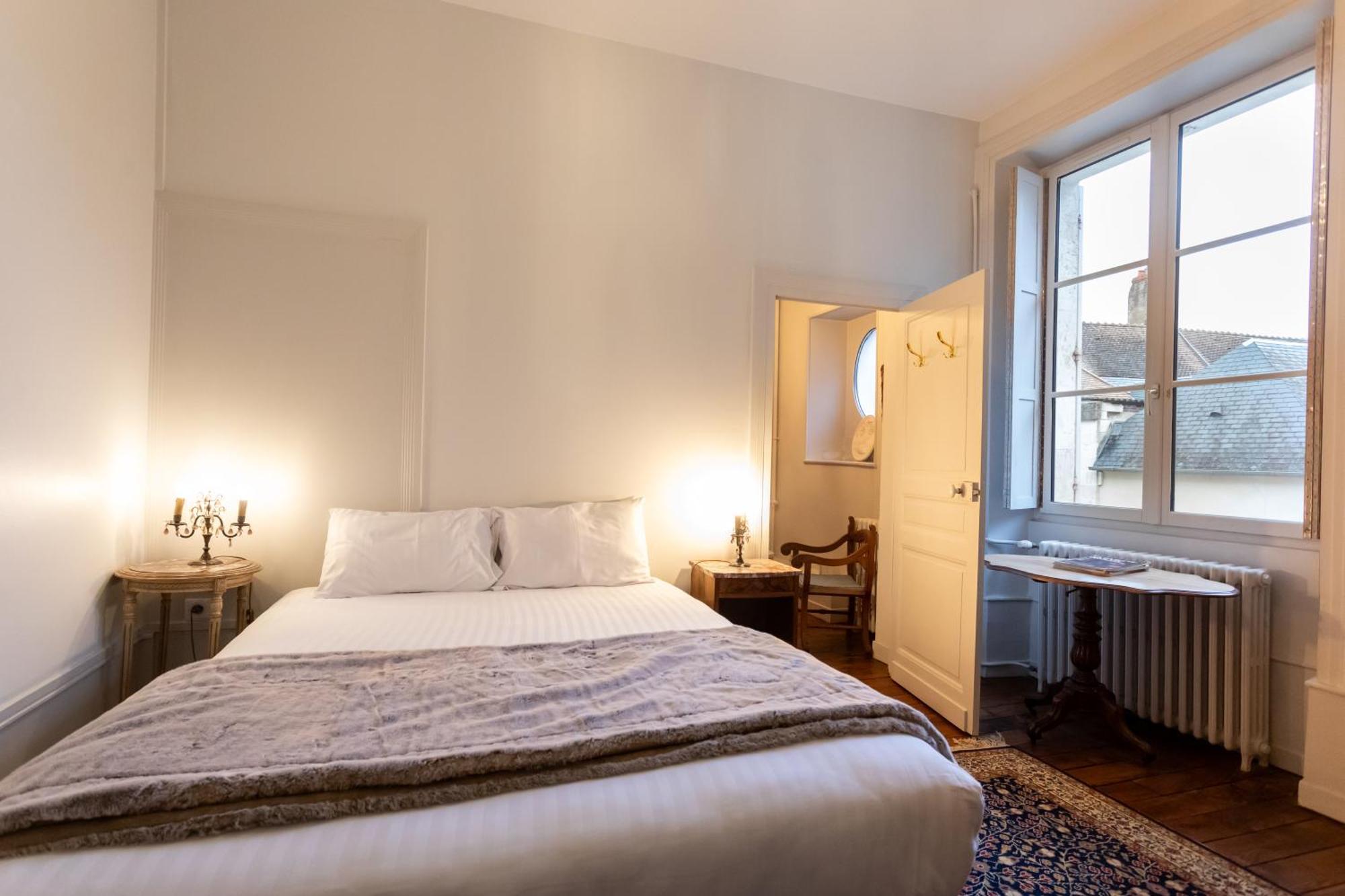 L' Hotel De Panette, Entree Renaissance Cathedrale ブールジュ エクステリア 写真
